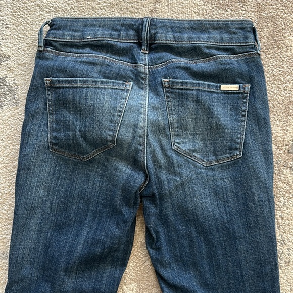 WHBM Mid-Rise Everyday Soft Denim™ Bootcut Jeans (2/26) - Picture 3 of 6